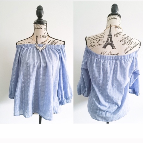 NWOT Romeo & Juliet Couture Off the shoulder Top M - Picture 3 of 3